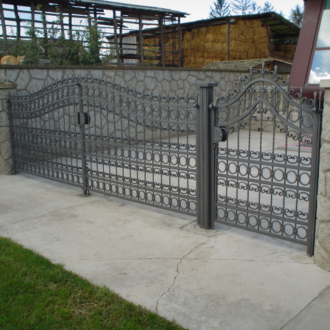 Kovane kapije i ograde